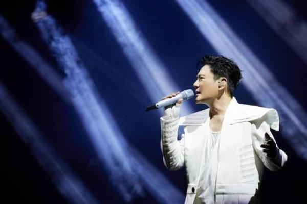 张信哲八字无婚 张信哲的八字