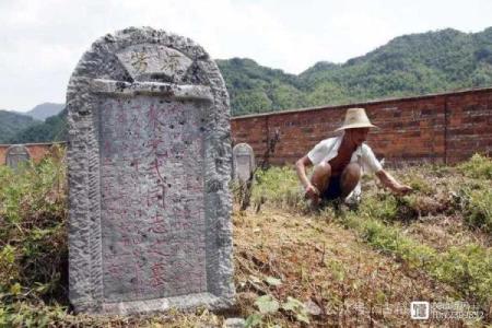 清明修坟动土有什么讲究(清明修坟动土有什么讲究没)