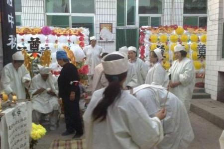 梦见死了人在办丧事是什么意思